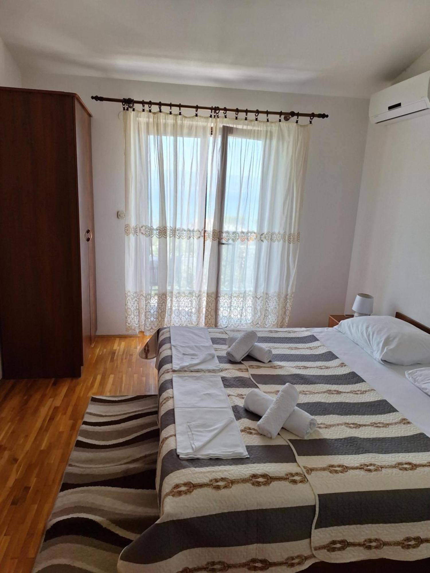 Ante Apartments Duće Quarto foto
